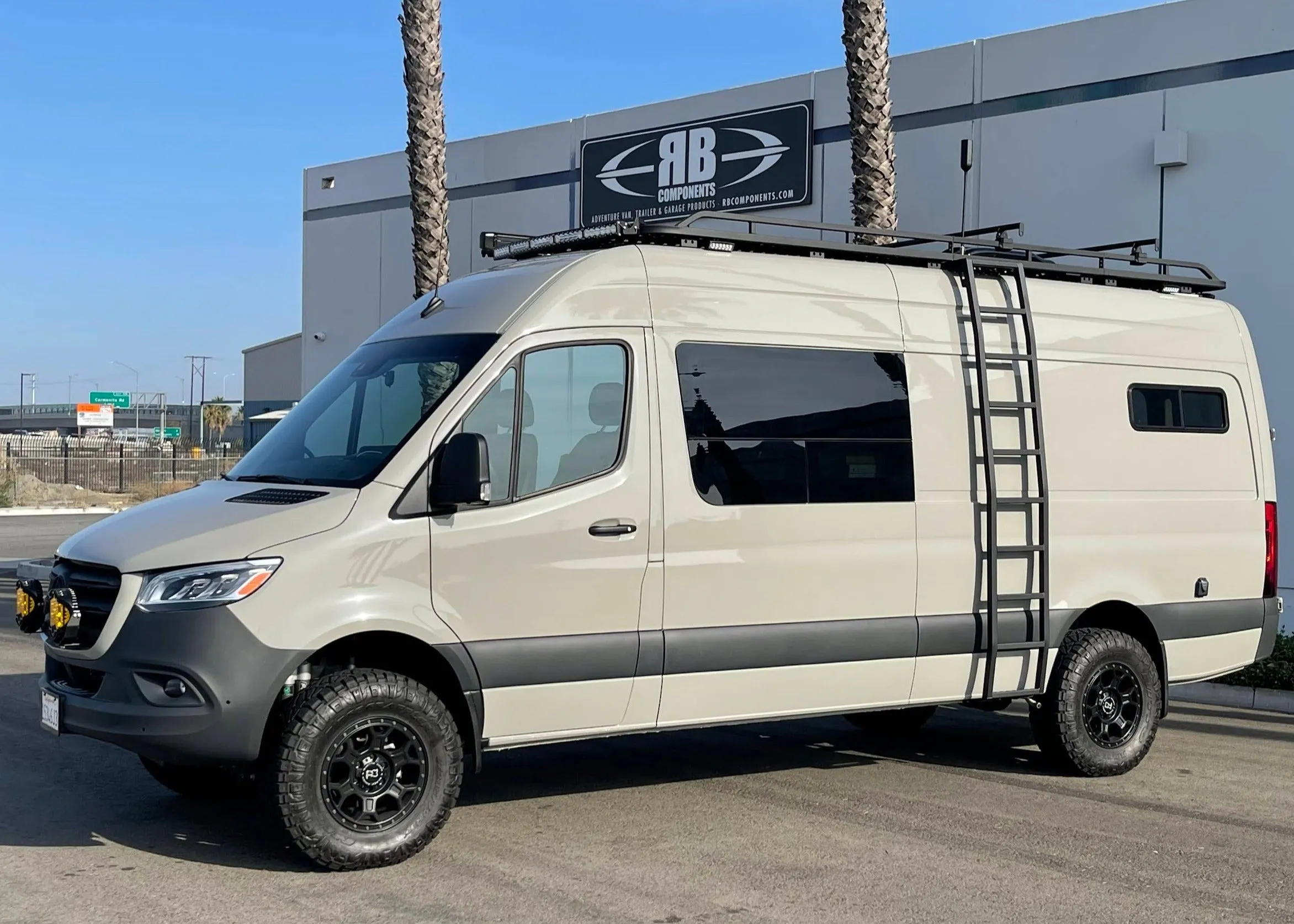 07  Sprinter Van Side Ladder