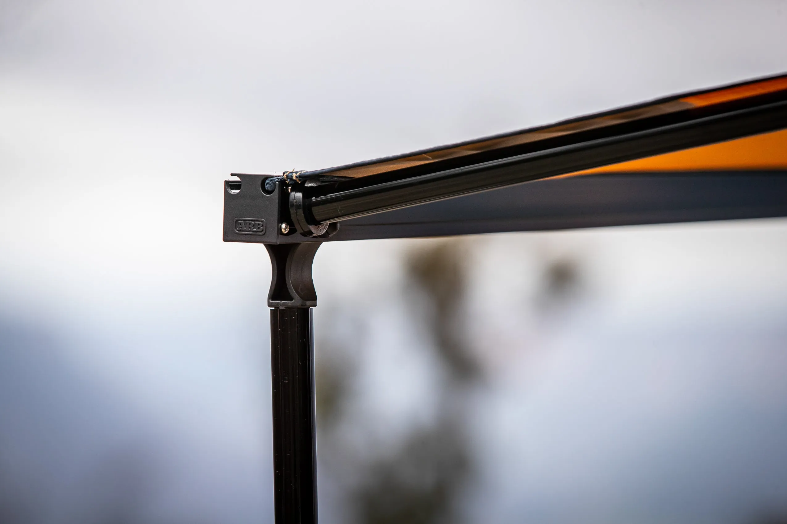 ARB GLOSS BLACK ALUMINUM AWNING 2500MM WITH LED LIGHT