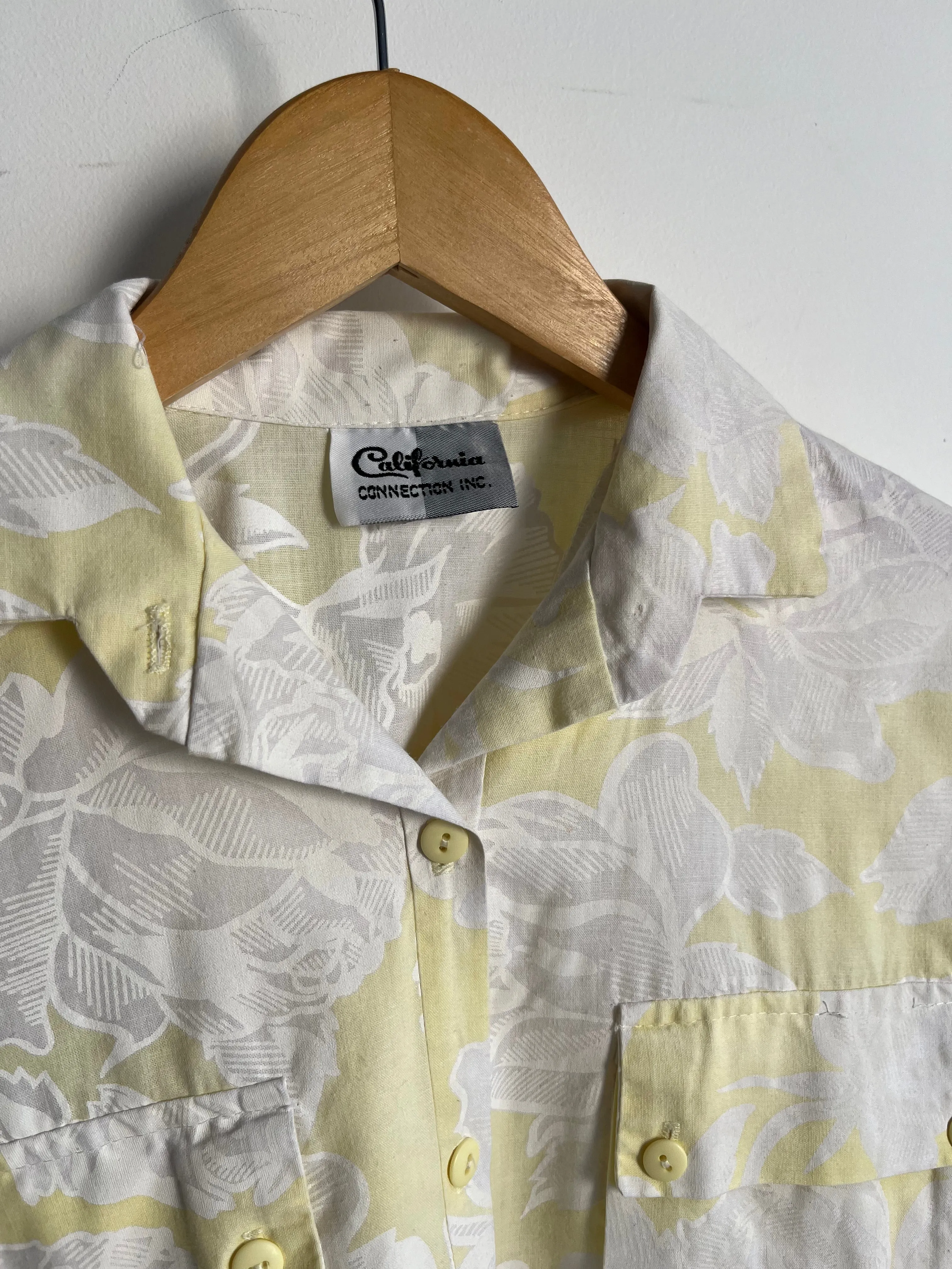 Box Pocket Floral Blouse
