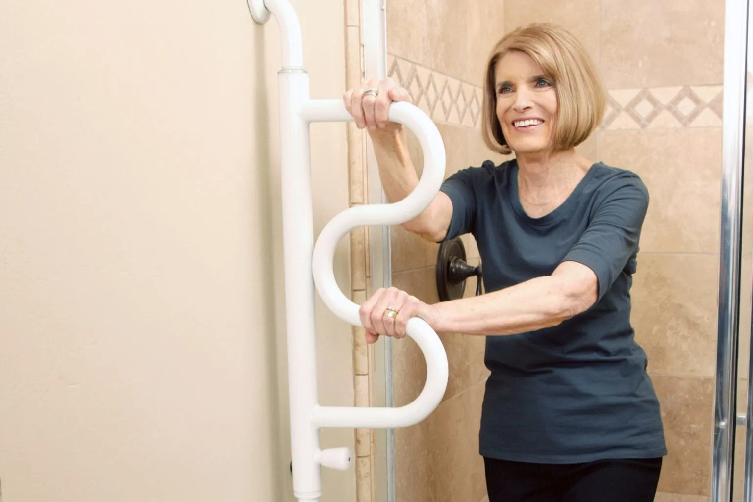 Curve Grab Bar