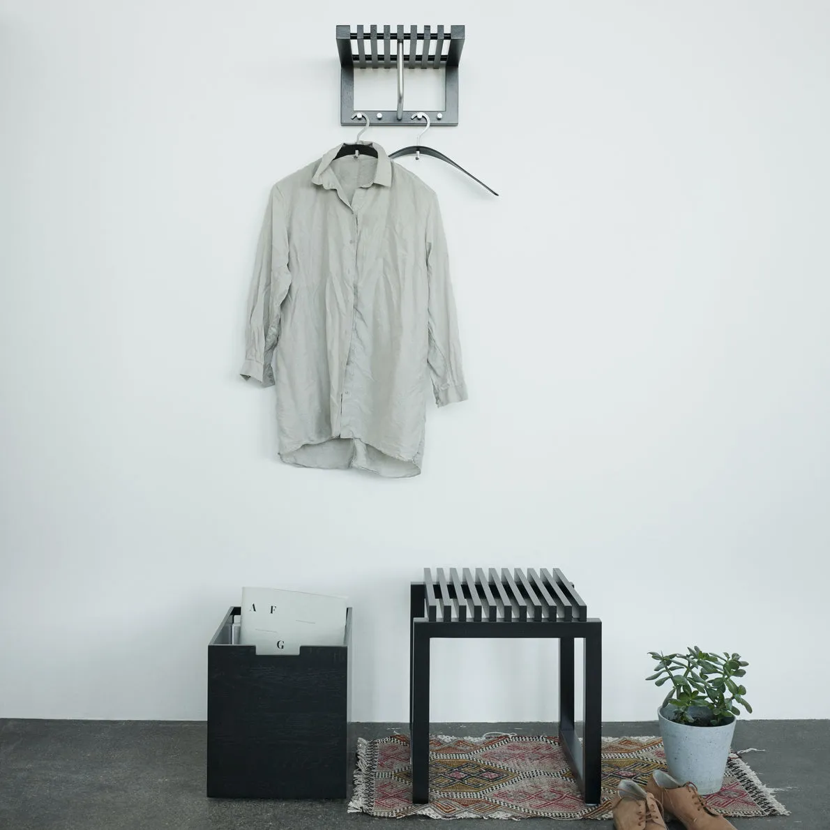Cutter Mini Wardrobe