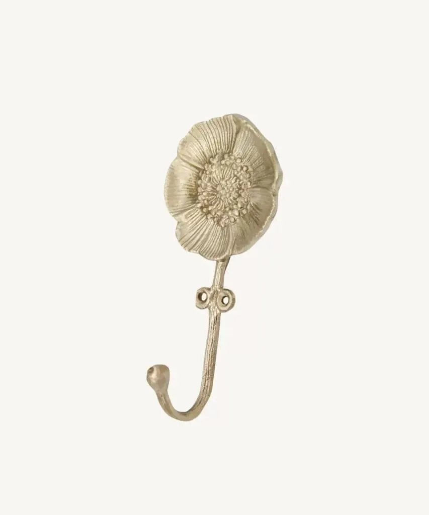 Mia Poppy Hook